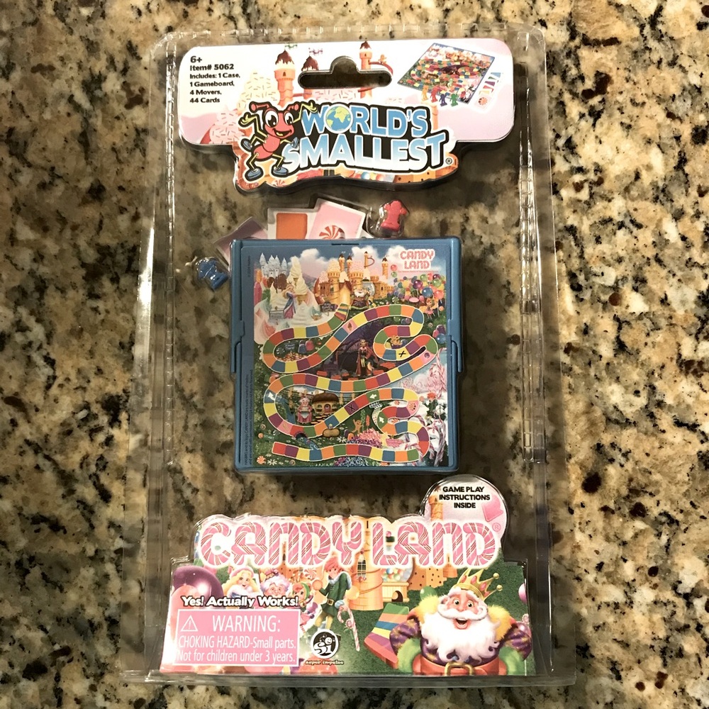 NEW World's Smallest CANDYLAND Board Game Toy Travel Size Miniature Game Sealed